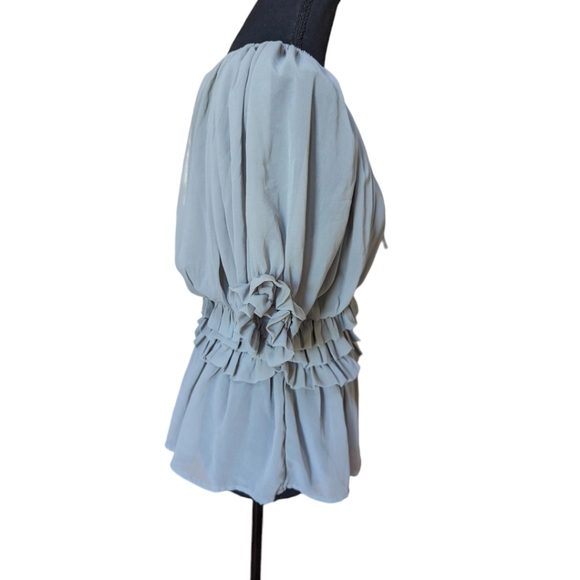 Romeo Juliet Culture Raffle Blouse Sz Small Light Grey Top - Picture 5 of 10